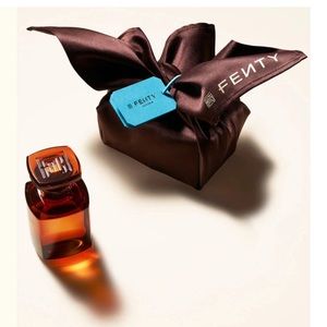 Rihanna’s Fenty Eau De Parfum